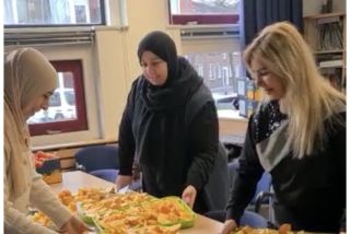 Ouderkamer- Kinderen krijgen elke dag van school fruit/groente 